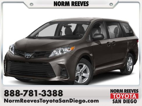 Used 2019 Toyota Sienna SE w/ Carpet Mat Package FWD image 1