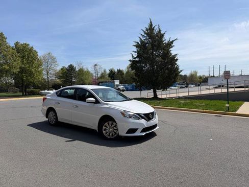 Used 2019 Nissan Sentra S image 2