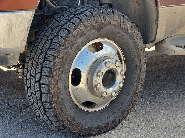 Used 2005 Ford F350 4x4 Crew Cab DRW Super Duty image 4