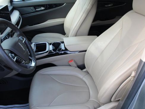 Certified 2022 Lincoln Nautilus Reserve image 14