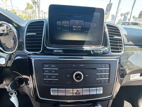 Used 2017 Mercedes-Benz GLE 350 w/ Premium 1 Package image 19