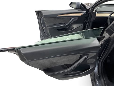 Certified 2021 Tesla Model 3 Standard Range Plus RWD image 10