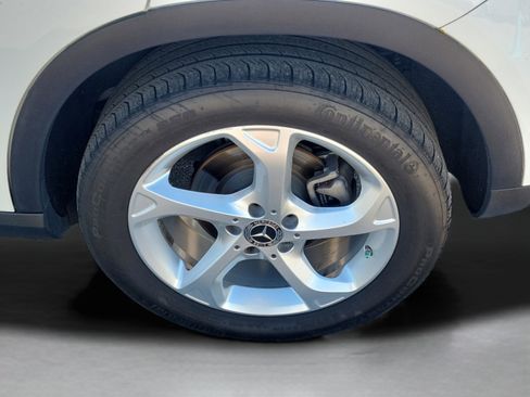 Certified 2018 Mercedes-Benz GLA 250 image 34