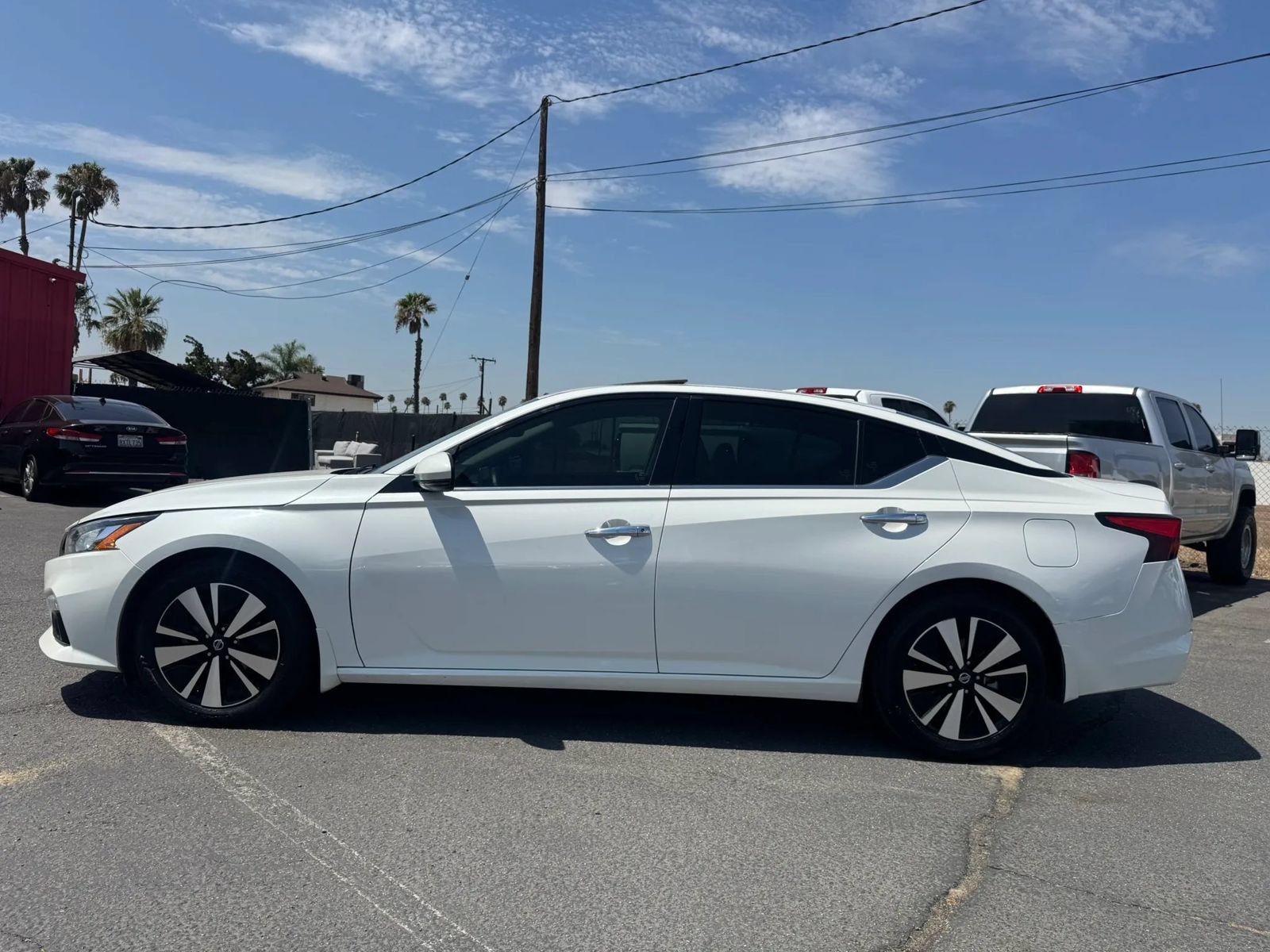 Used 2019 Nissan Altima 2.5 SV FWD image 3