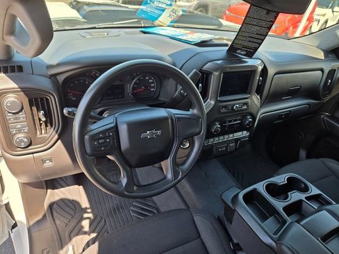 Used 2025 Chevrolet Silverado 1500 Custom Trail Boss w/ Turbomax Blackout Package AWD/4WD image 6