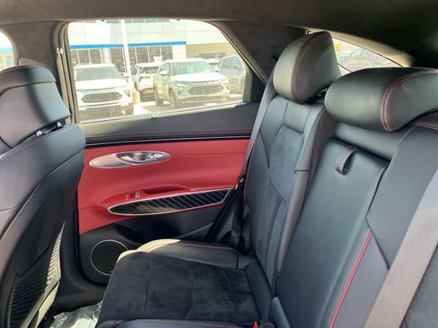 Used 2022 Genesis GV70 3.5T Sport w/ Sport Prestige Package AWD/4WD image 41