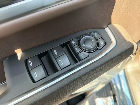New 2026 GMC Sierra 2500 Denali w/ Denali Reserve Package AWD/4WD image 17