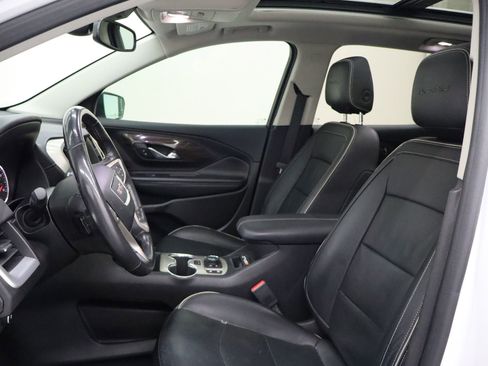 Used 2019 GMC Terrain Denali w/ Advanced Safety Package image 14