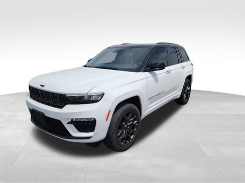 Used 2025 Jeep Grand Cherokee Summit AWD/4WD image 6