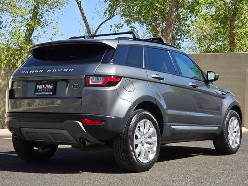 Used 2017 Land Rover Range Rover Evoque SE image 10