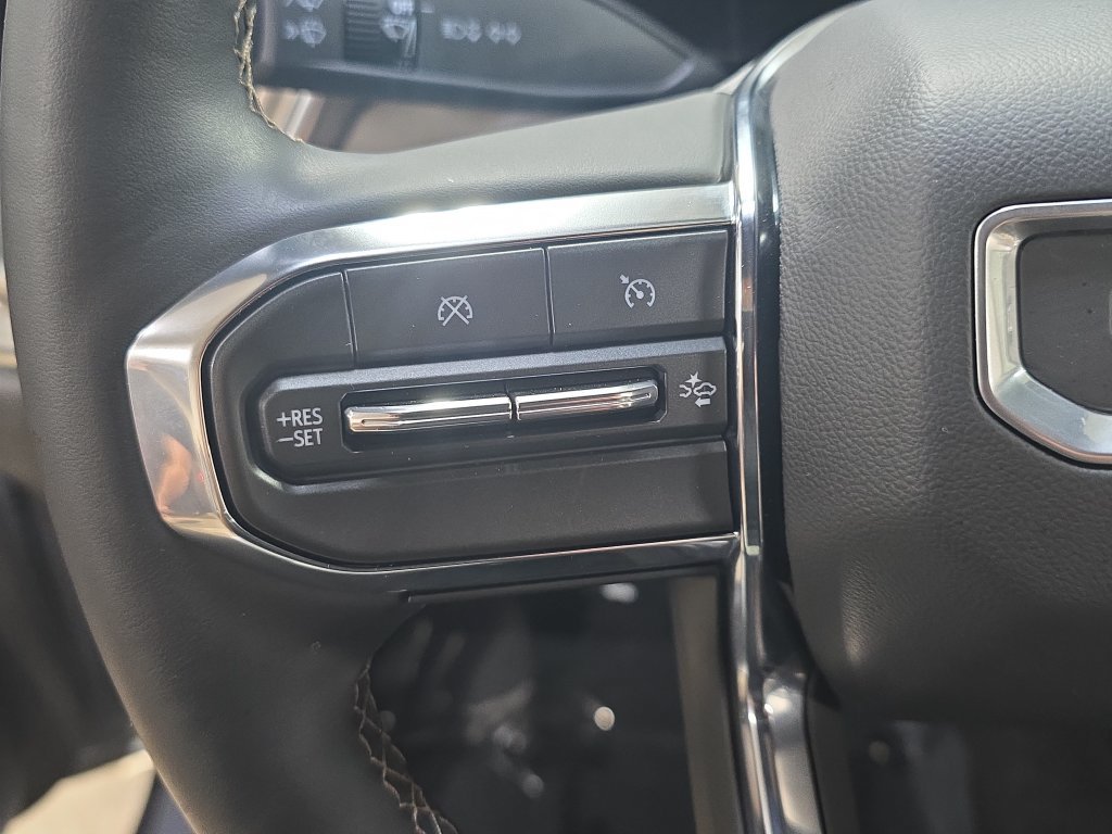 Used 2026 GMC Canyon Denali AWD/4WD image 18