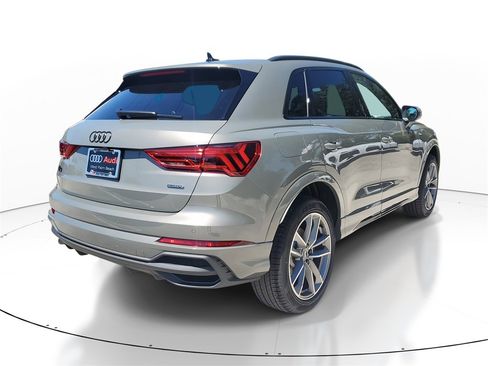 New 2025 Audi Q3 2.0T Premium image 4