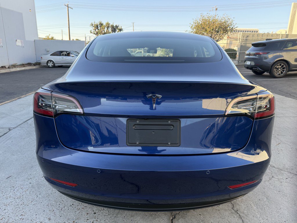 Used 2021 Tesla Model 3 RWD image 9