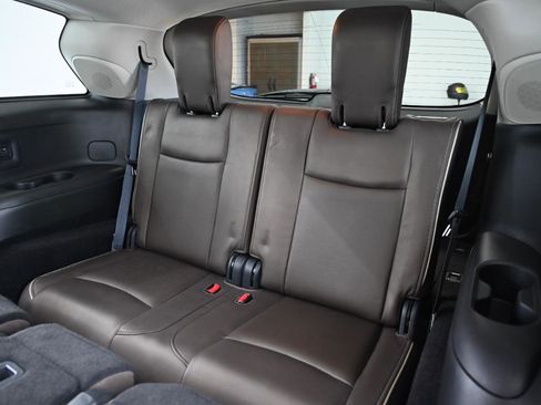 Used 2019 INFINITI QX60 Luxe w/ Essential Package image 42