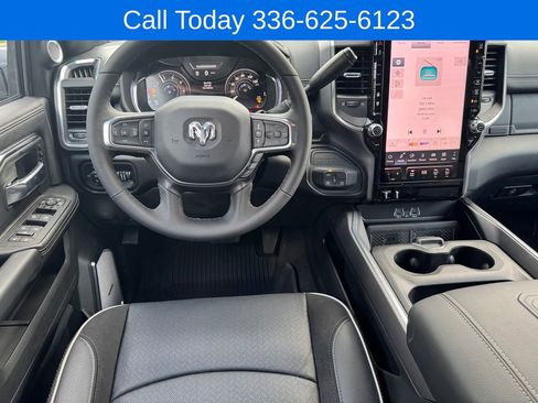 New 2025 RAM 2500 Laramie AWD/4WD image 18
