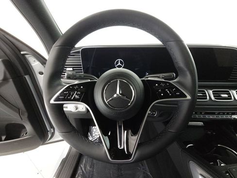 Used 2024 Mercedes-Benz GLE 450 4MATIC w/ AMG Line Exterior image 12