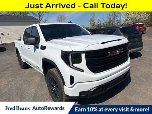 Used 2025 GMC Sierra 1500 Elevation w/ X31 Off-Road Package image 1