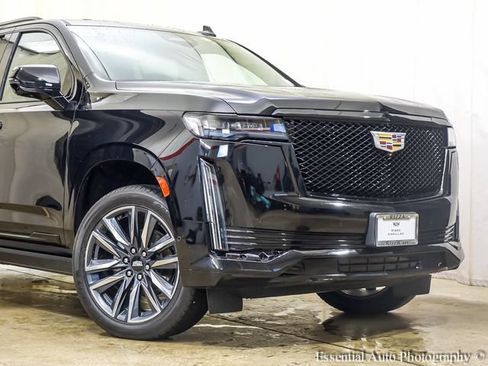 Used 2021 Cadillac Escalade Sport w/ Driver Assist Tech Package AWD/4WD image 6