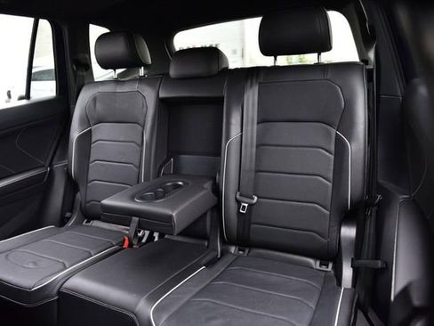Used 2022 Volkswagen Tiguan SEL R-Line AWD/4WD image 24