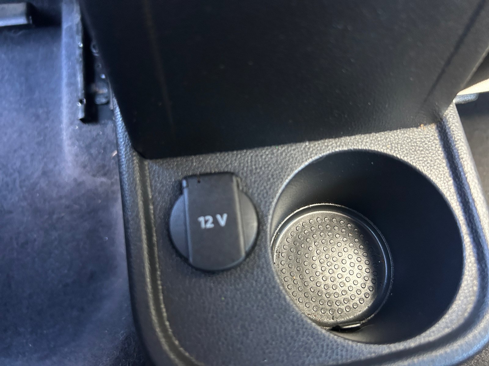 Used 2017 Volkswagen Beetle 1.8T Classic FWD image 32