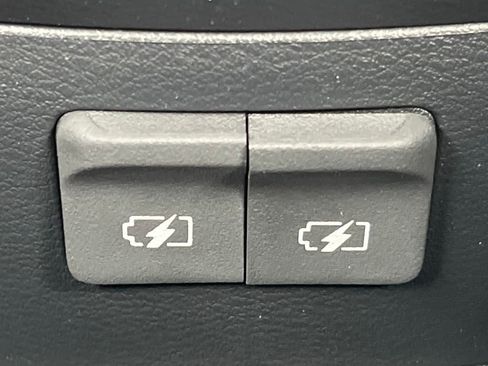 New 2025 Nissan Kicks Play S image 30