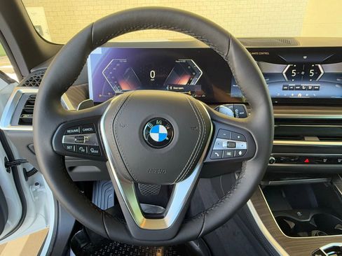 New 2026 BMW X5 sDrive40i image 21