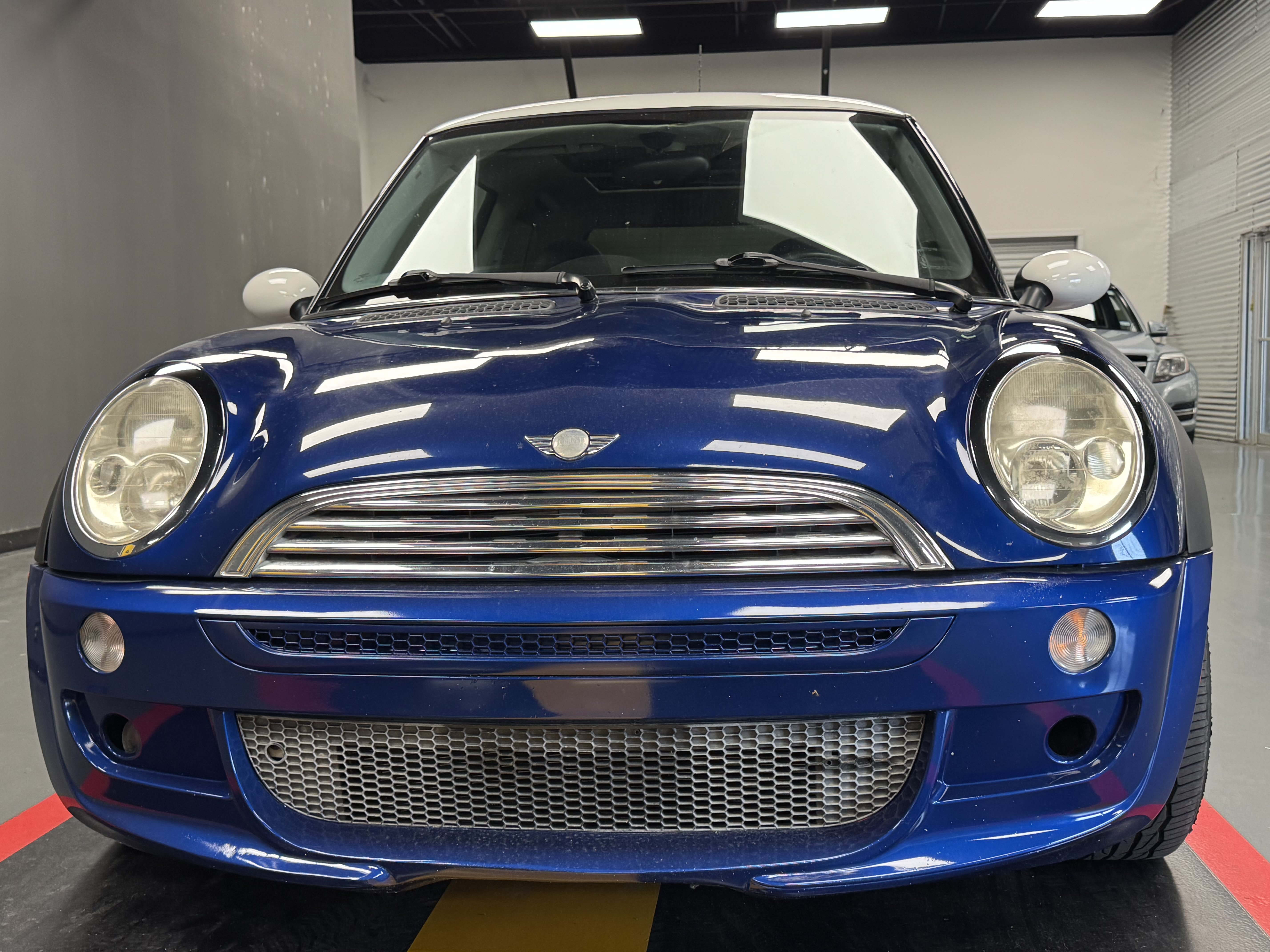 Used 2002 MINI Cooper Hardtop FWD image 3