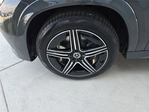 New 2026 Mercedes-Benz GLE 450 4MATIC image 11