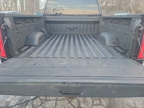 Used 2021 Chevrolet Silverado 2500 Custom w/ Custom Convenience Package image 7