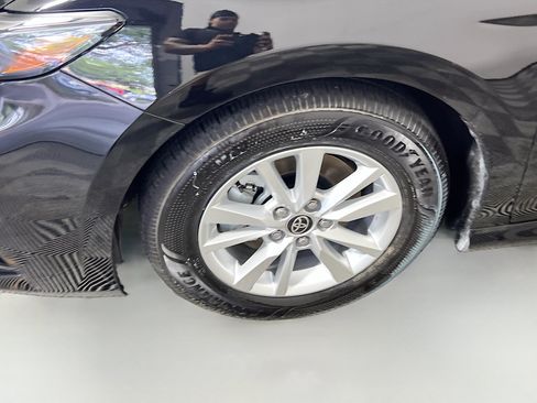 Used 2025 Toyota Camry LE w/ Convenience Package FWD image 14
