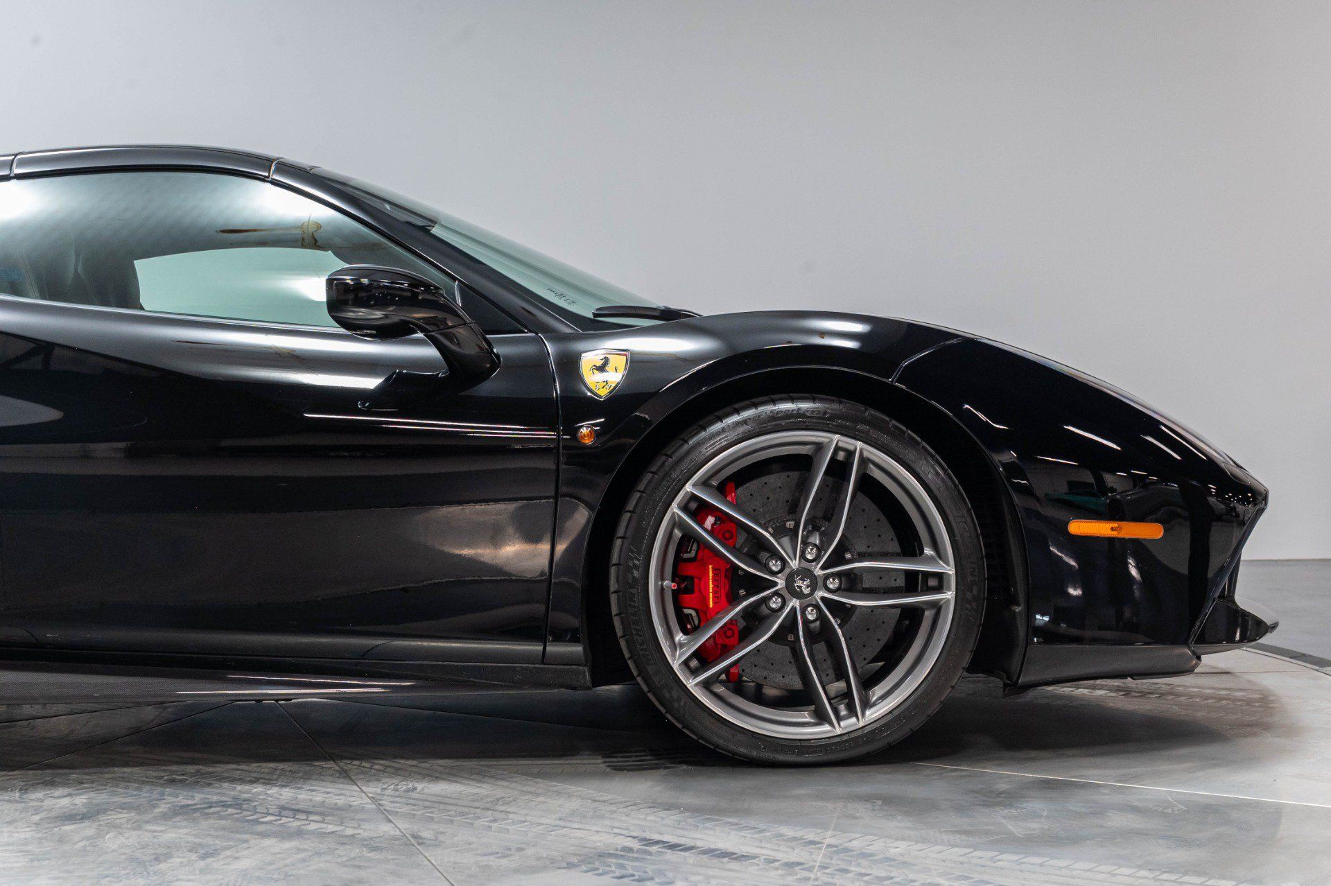 Used 2016 Ferrari 488 Spider RWD image 25