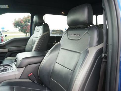 Used 2017 Ford F150 Raptor w/ Equipment Group 802A Luxury AWD/4WD image 10