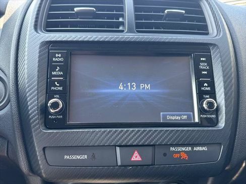 Used 2024 Mitsubishi Outlander Sport SE AWD/4WD image 16