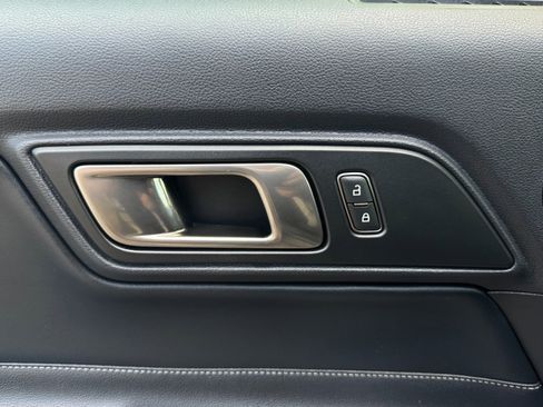 Used 2020 Ford Mustang Shelby GT500 w/ Technology Package image 78