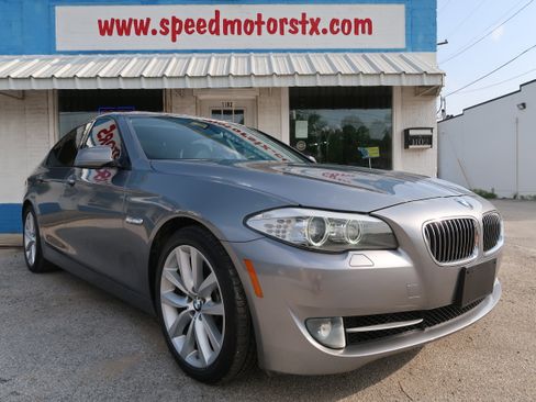 Used 2011 BMW 535i Sedan RWD image 6
