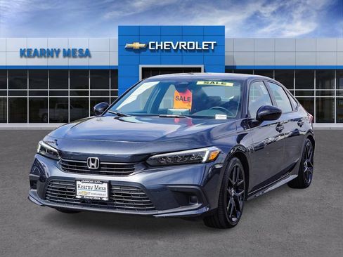 Used 2024 Honda Civic Sport image 3