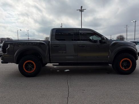 Used 2018 Ford F150 Raptor w/ Equipment Group 802A Luxury image 12