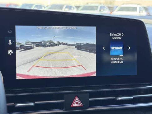 Certified 2025 Hyundai Elantra Limited image 23