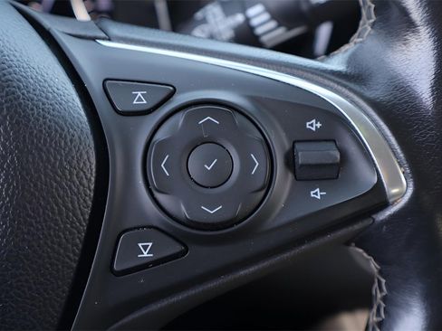 Used 2018 Buick Envision Premium image 17