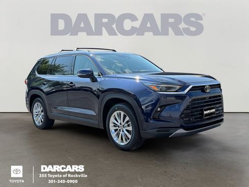 Used 2024 Toyota Grand Highlander AWD image 1