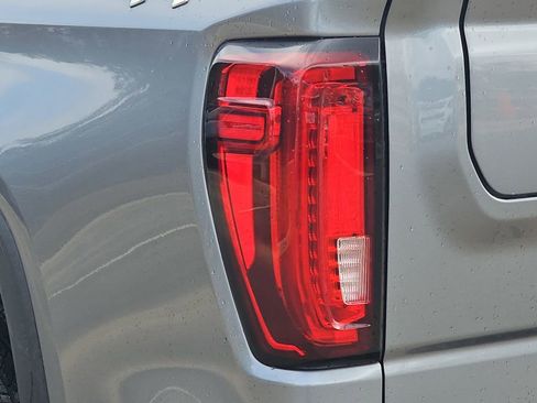 Used 2020 GMC Sierra 1500 SLT w/ SLT Premium Plus Package image 21