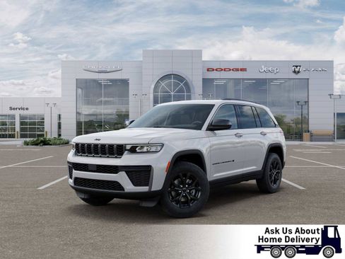 New 2026 Jeep Grand Cherokee Altitude AWD/4WD image 1