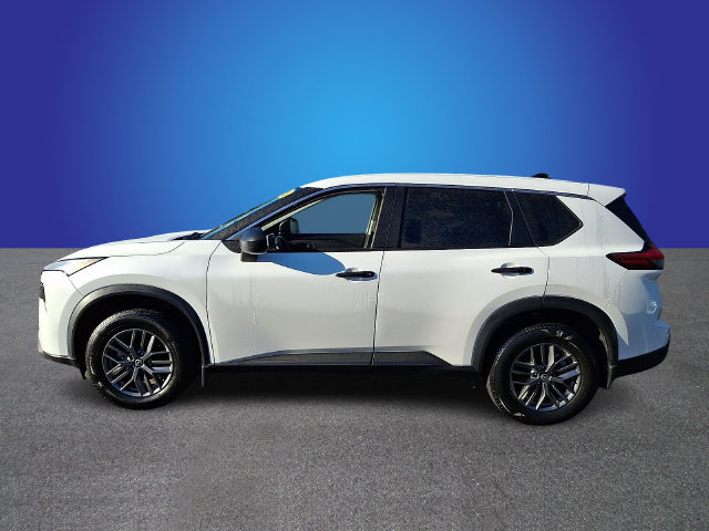 Used 2024 Nissan Rogue S FWD image 7