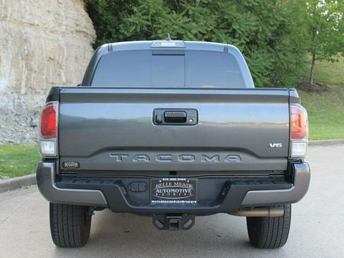 Used 2022 Toyota Tacoma TRD Sport AWD/4WD image 6