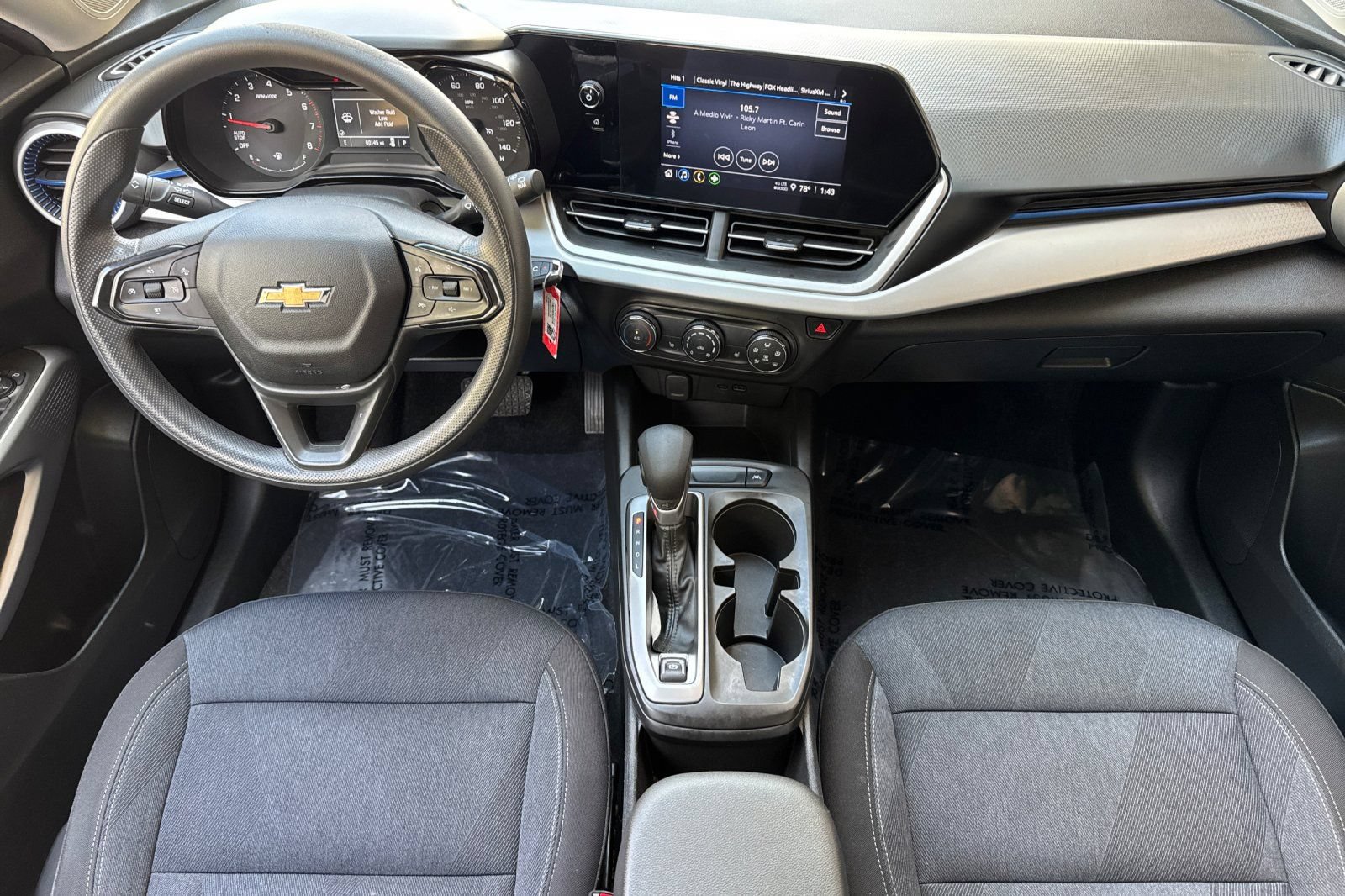 Used 2024 Chevrolet Trax LS w/ LS Convenience Package FWD image 16