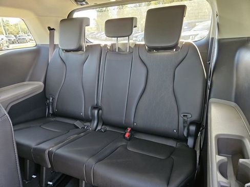 New 2026 Kia Carnival image 12