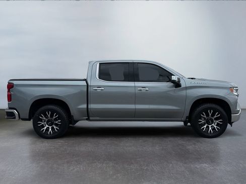 Used 2025 Chevrolet Silverado 1500 LTZ w/ Max Trailering Package AWD/4WD image 2