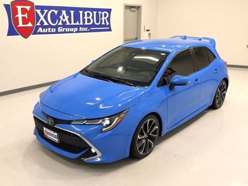 Used 2019 Toyota Corolla XSE image 6