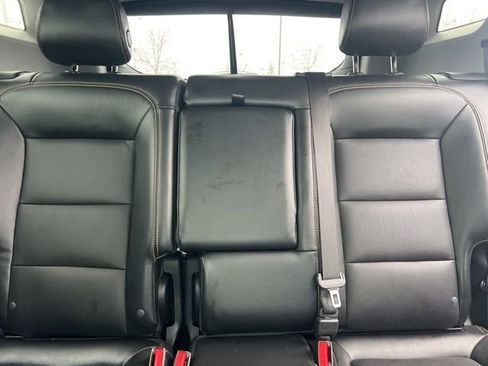 Used 2020 GMC Terrain SLT image 32