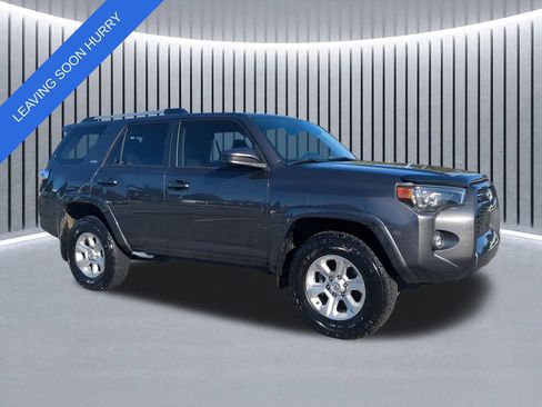 Used 2023 Toyota 4Runner SR5 image 3